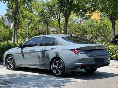 Hyundai Elantra