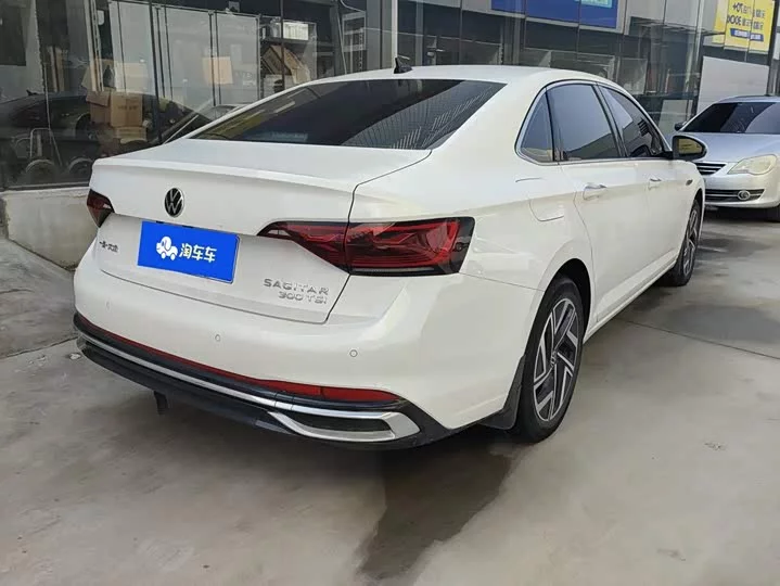 Volkswagen Sagitar