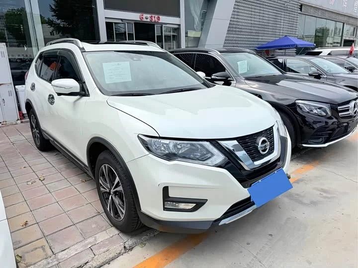 Nissan Qijun