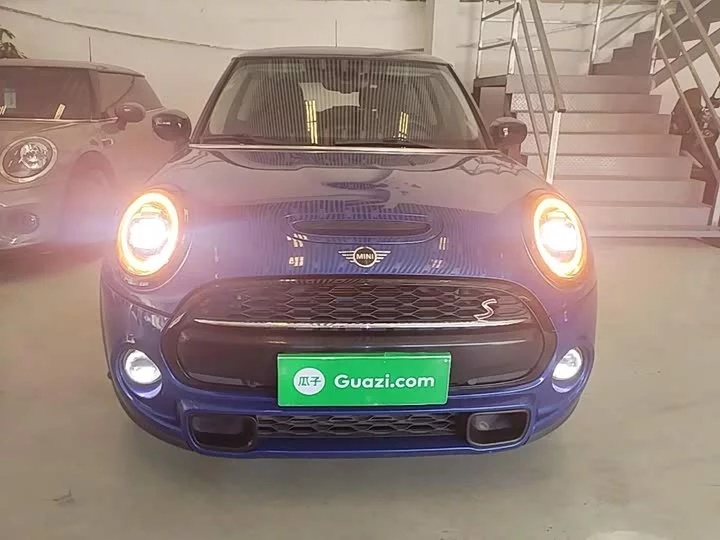 MINI 