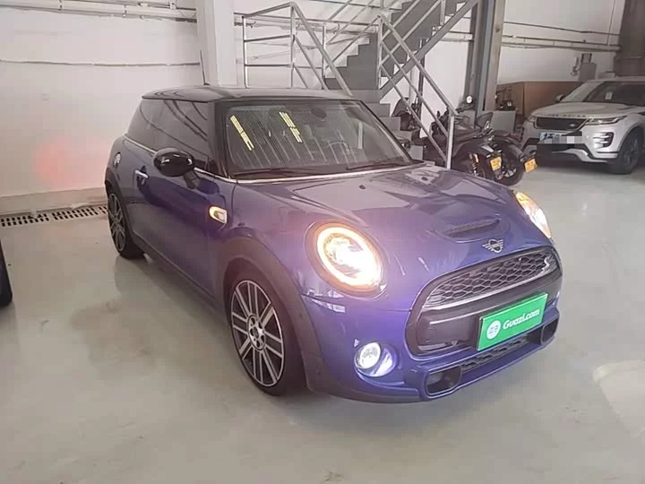 MINI 