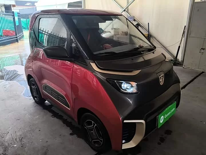 Baojun E200