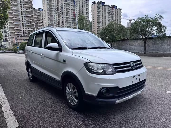 Dongfeng Fengon 360