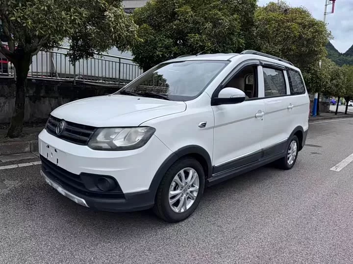 Dongfeng Fengon 360