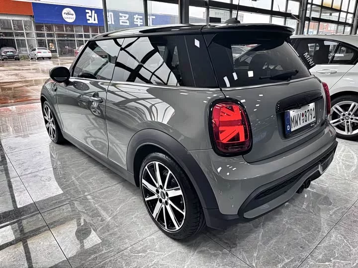 MINI 