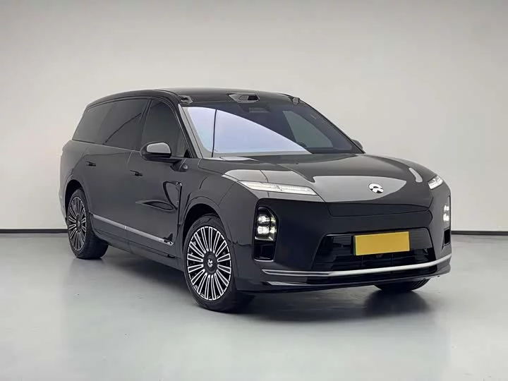 NIO ES8