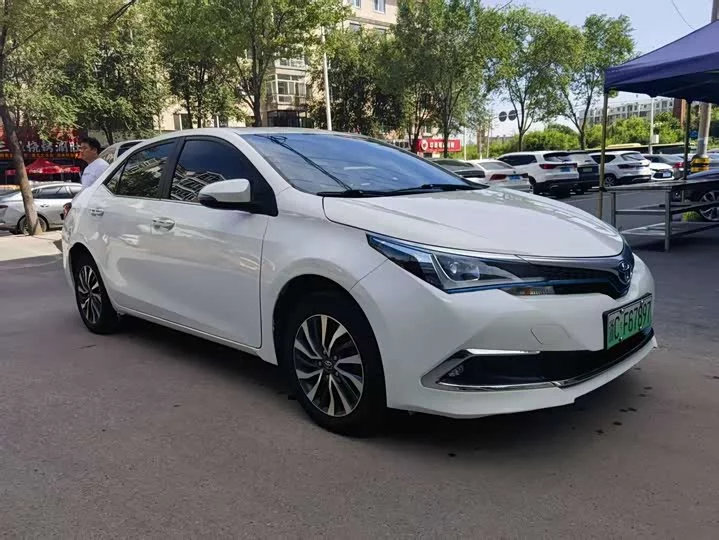 Toyota Corolla Dual Engine E+