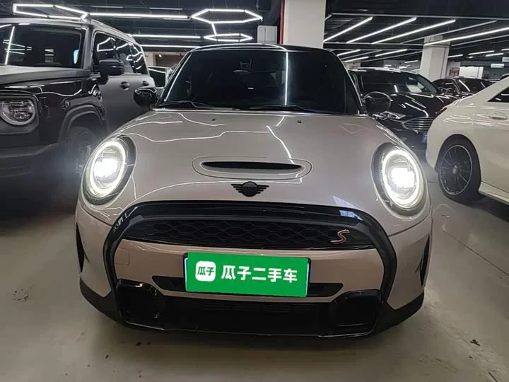 MINI 