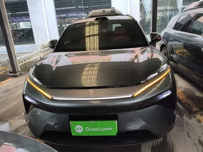 BYD Tang L