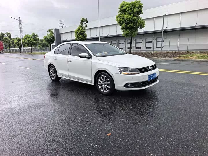 Volkswagen Sagitar