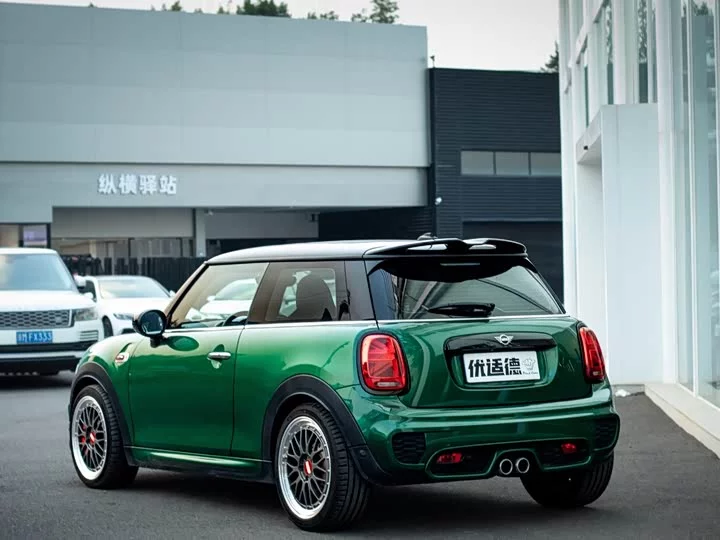 MINI 
