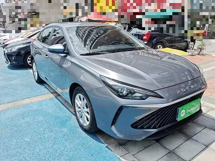 Roewe i5
