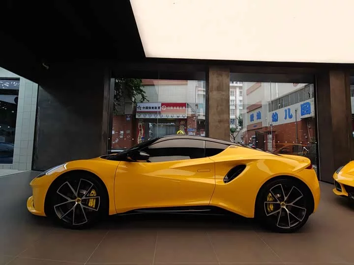 Lotus EMIRA