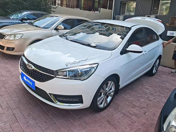 Chery Arrizo 5