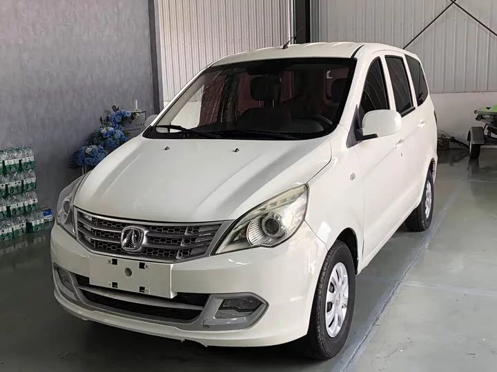 BAIC M20
