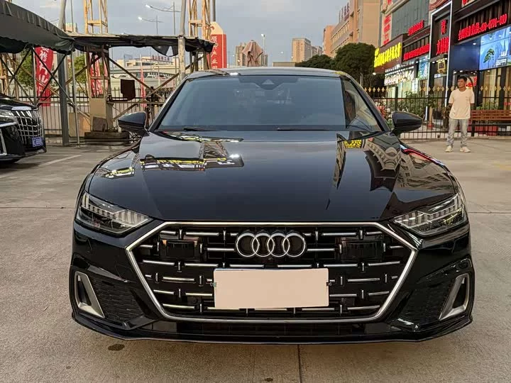 Audi A7L