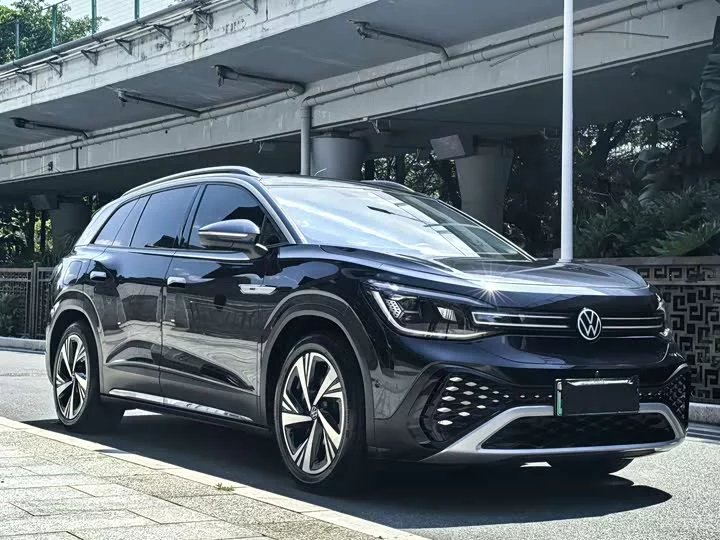 Volkswagen ID.6 CROZZ