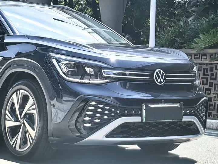 Volkswagen ID.6 CROZZ