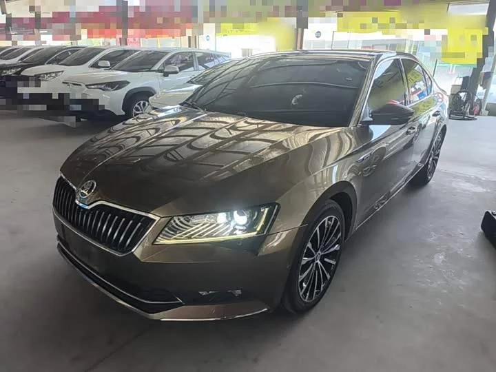 Skoda SuperB