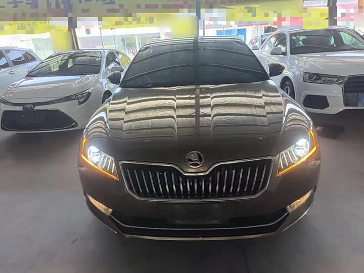 Skoda SuperB