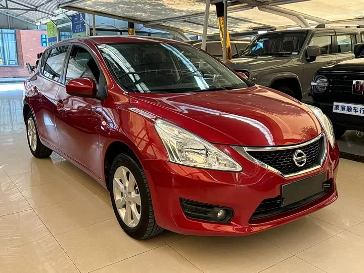 Nissan Tiida