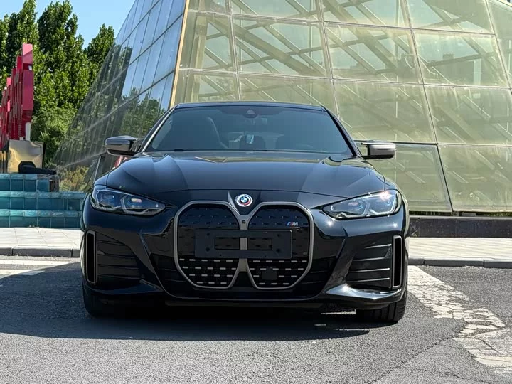 BMW i4 M