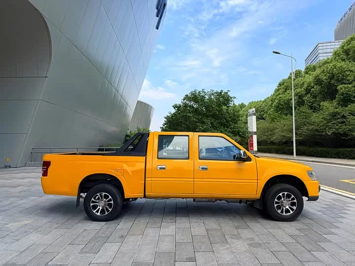 Isuzu Qingling T17