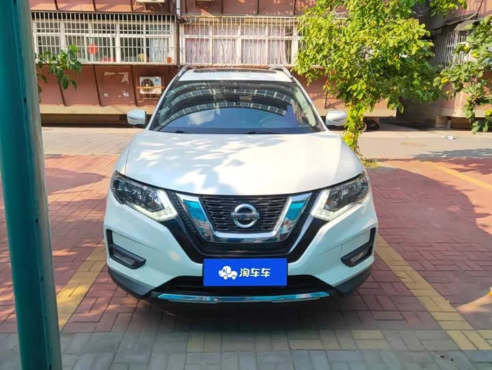 Nissan Qijun