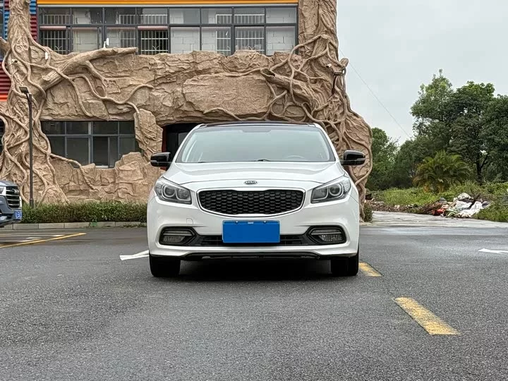 kia K4