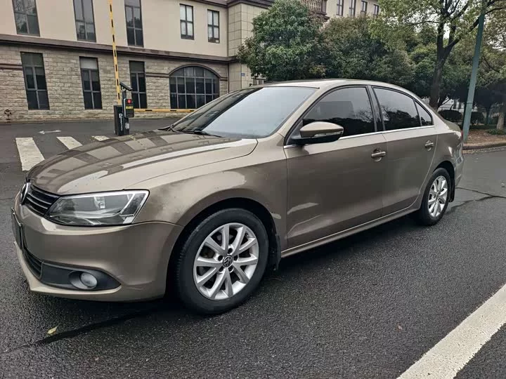 Volkswagen Sagitar