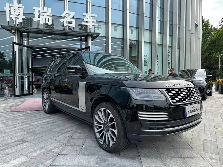 Land Rover range rover