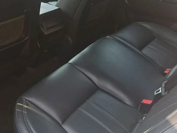 Land Rover Discover the magic