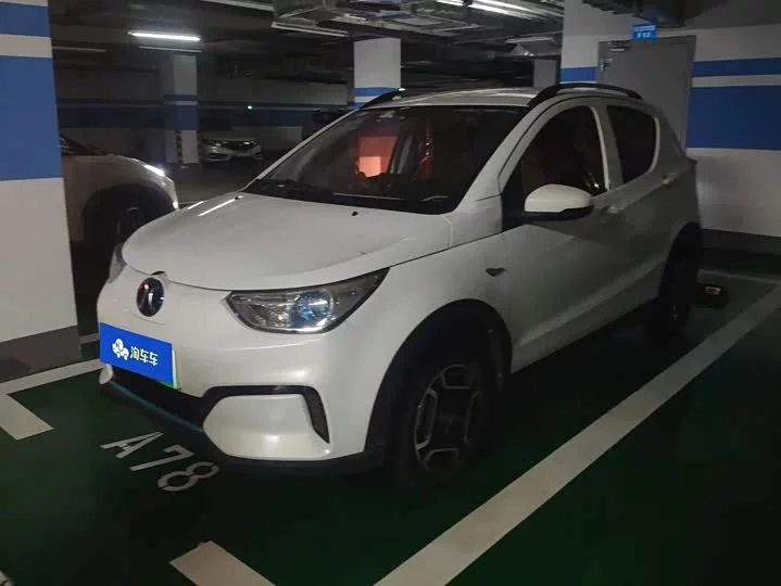 BAIC EC3