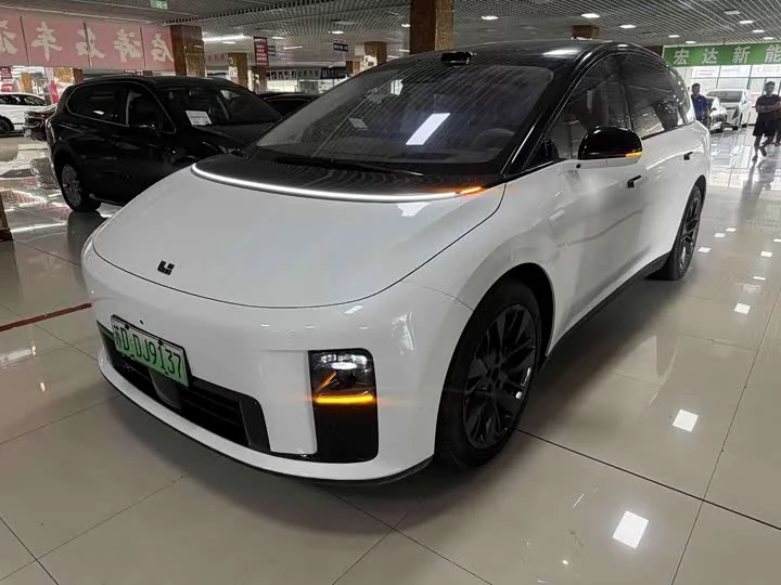 Li Ideal i8