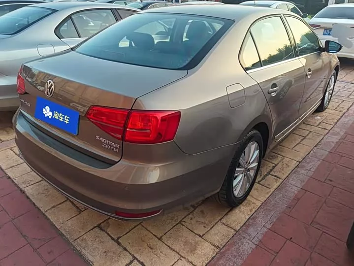 Volkswagen Sagitar