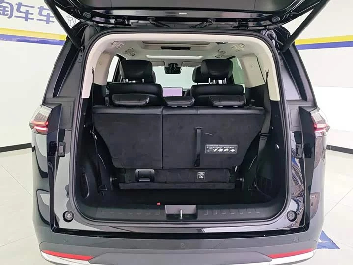 GAC Trumpchi E8