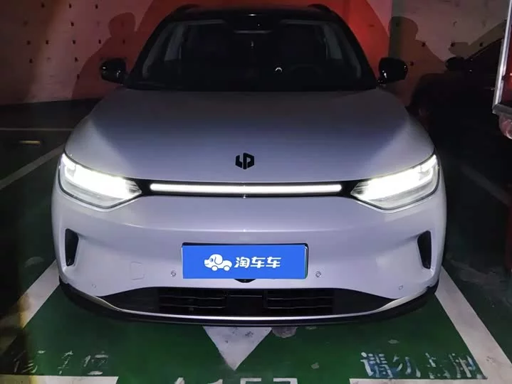 Leapmotor Zero running C11