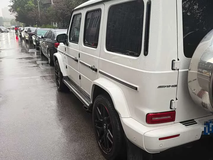 Mercedes-Benz G-rated