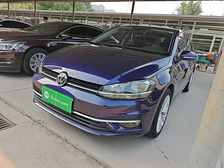 Volkswagen golf