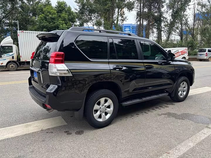 Toyota Prado