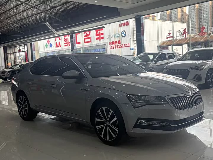 Skoda SuperB
