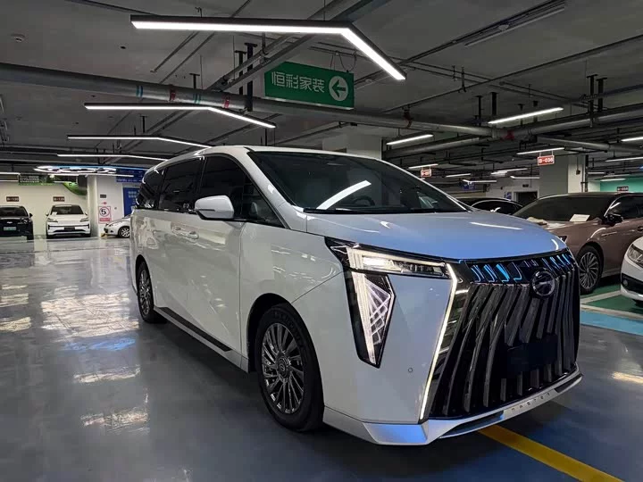 GAC Trumpchi M8