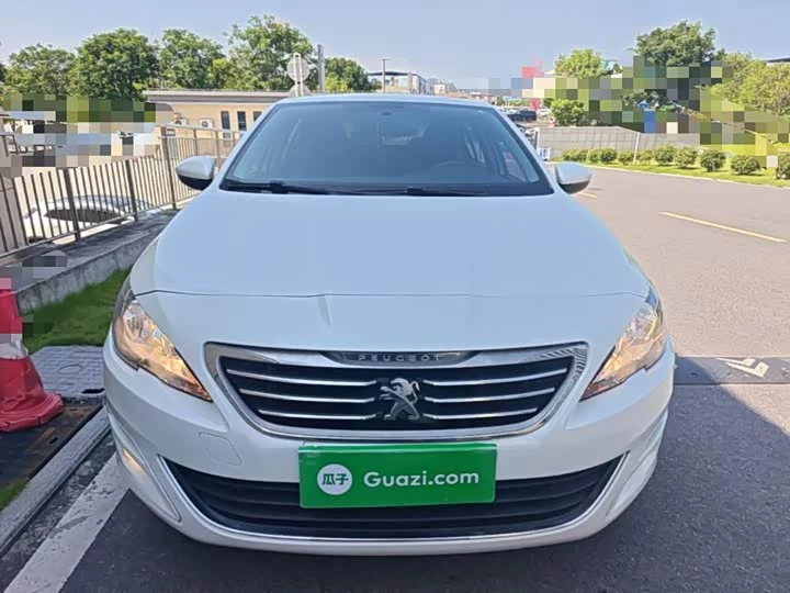 Peugeot 408