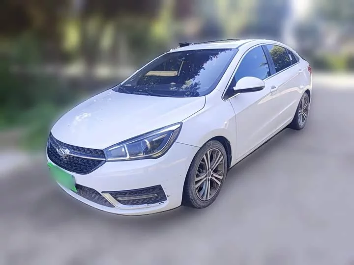Chery Arrizo 5