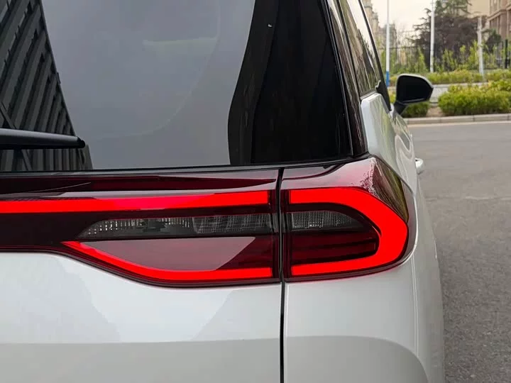 GAC Trumpchi M6