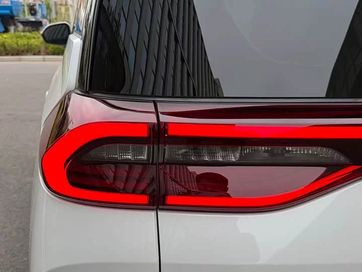 GAC Trumpchi M6