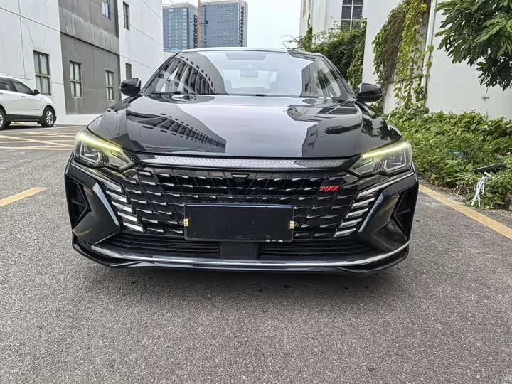 Dongfeng Yixuan MAX