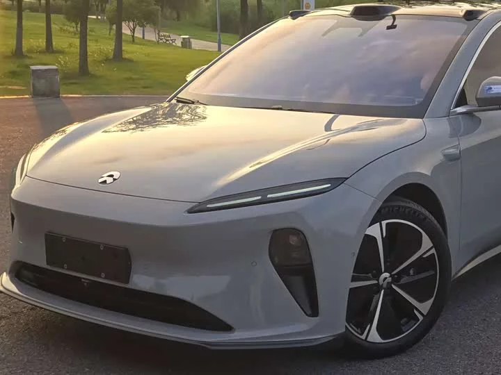 NIO ET5T