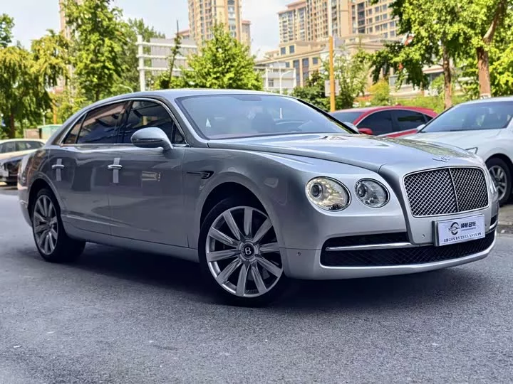 Bentley galloping