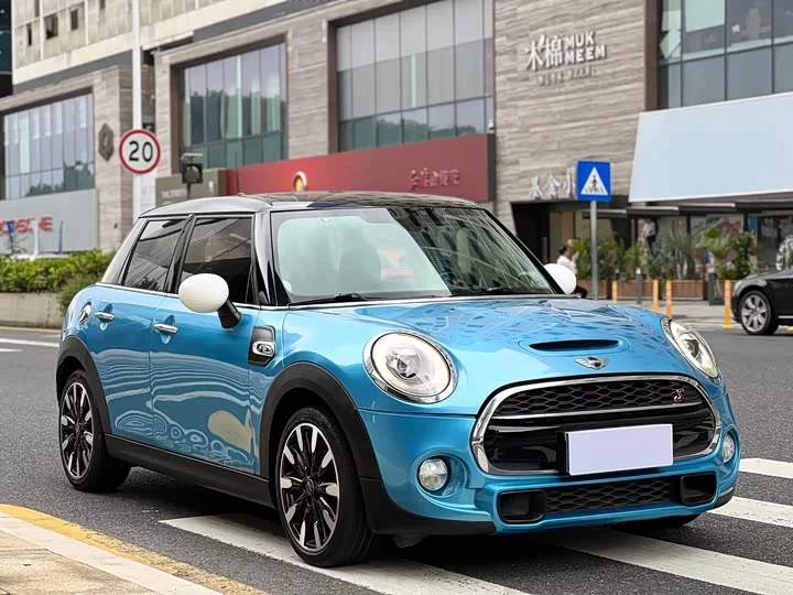 MINI 